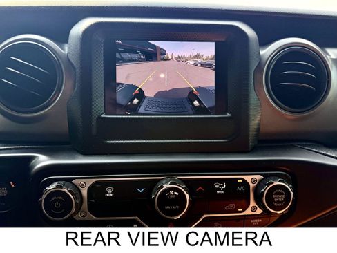 Used 2023 Jeep Gladiator Sport AWD/4WD image 34