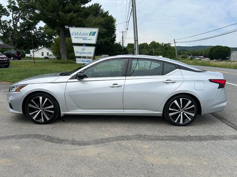 Used 2020 Nissan Altima 2.5 SR w/ Premium Package FWD image 5