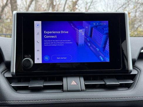 Used 2024 Toyota RAV4 XLE image 16