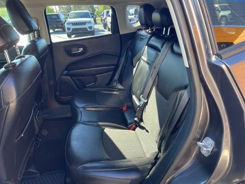 Used 2019 Jeep Compass Latitude w/ Cold Weather Group image 19