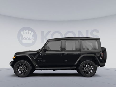 Used 2023 Jeep Wrangler Unlimited Sahara w/ Cold Weather Group AWD/4WD image 2