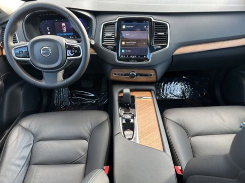 Certified 2024 Volvo XC90 T8 Plus w/ Protection Package Premier image 17