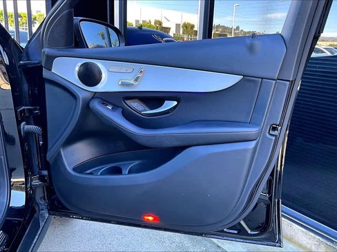 Used 2022 Mercedes-Benz GLC 300 image 23