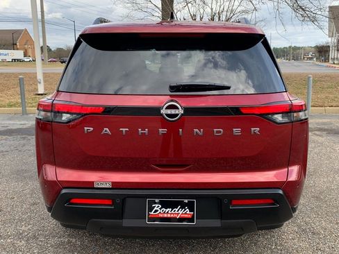 New 2026 Nissan Pathfinder SV image 4