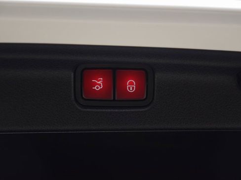 Certified 2023 Mercedes-Benz C 300 Sedan image 32