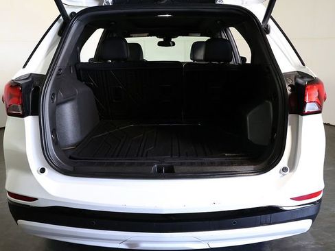 Used 2024 Chevrolet Equinox Premier AWD/4WD image 30