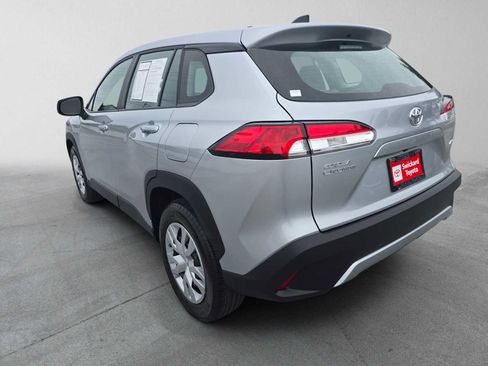 Used 2022 Toyota Corolla Cross L AWD/4WD image 5