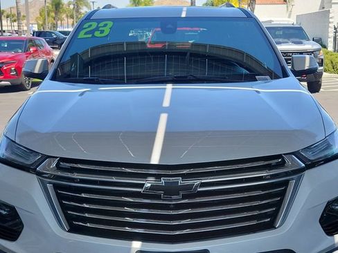 Certified 2023 Chevrolet Traverse Premier FWD image 30