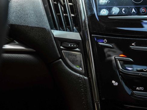 Used 2019 Cadillac ATS V w/ Luxury Package RWD image 18