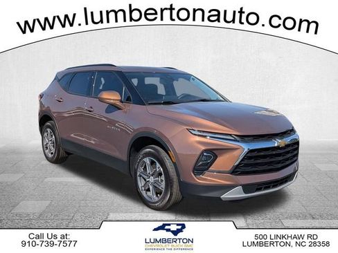 Used 2024 Chevrolet Blazer LT w/ Convenience Package FWD image 1