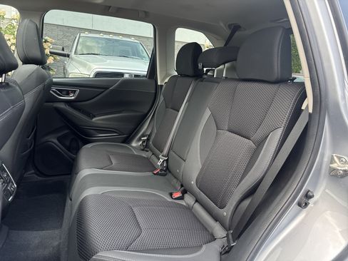Used 2021 Subaru Forester Premium AWD/4WD image 33