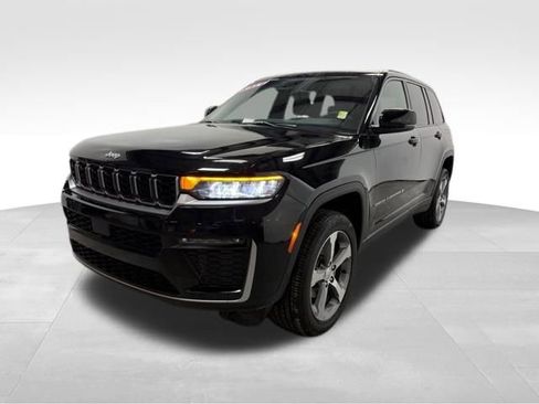 New 2026 Jeep Grand Cherokee Limited image 2