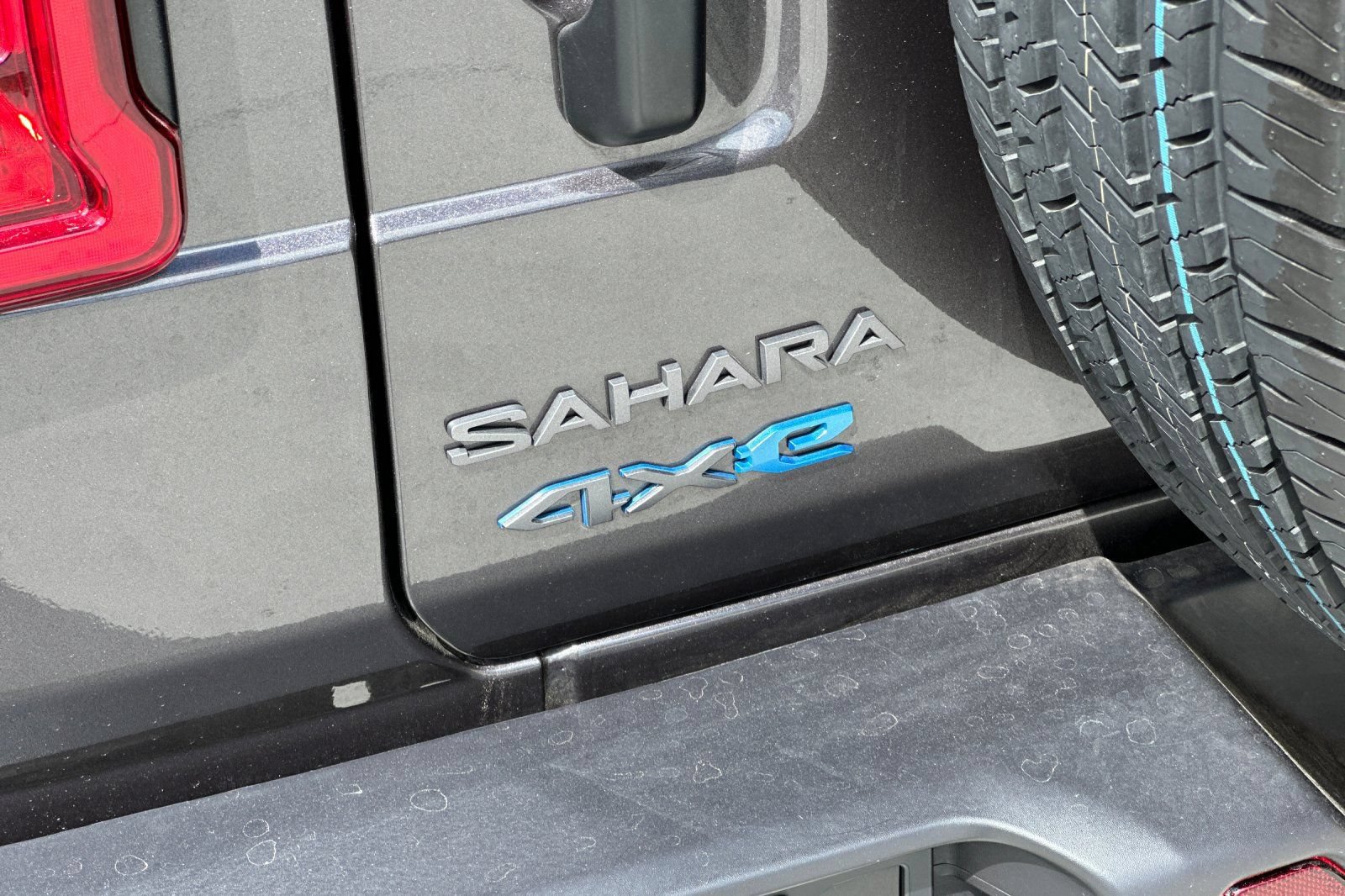 Used 2025 Jeep Wrangler Unlimited Sahara AWD/4WD image 27