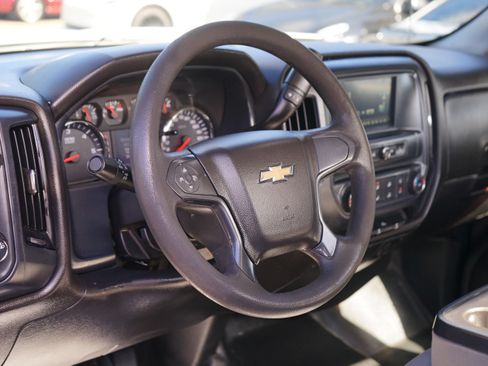 Used 2018 Chevrolet Silverado 1500 W/T RWD image 12