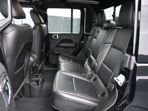 Used 2022 Jeep Gladiator Overland image 23