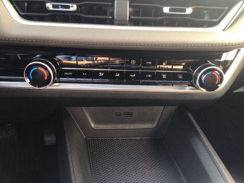 New 2026 Chevrolet Equinox LT w/ Convenience Package II image 22