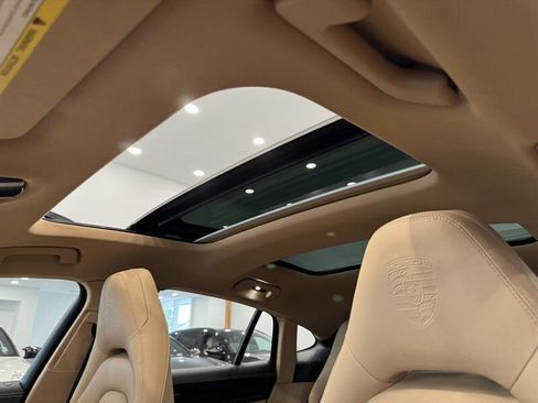 Used 2020 Porsche Panamera 4 image 41