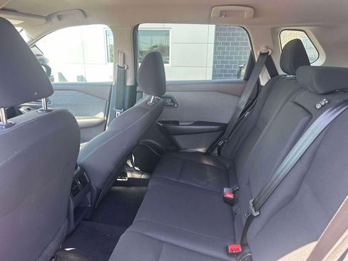 Used 2023 Nissan Rogue S image 10