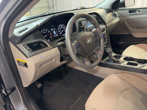 Used 2015 Hyundai Sonata SE w/ Option Group 09 image 23