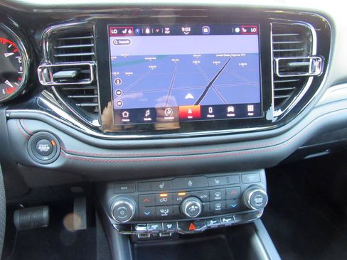 Used 2025 Dodge Durango GT AWD/4WD image 23
