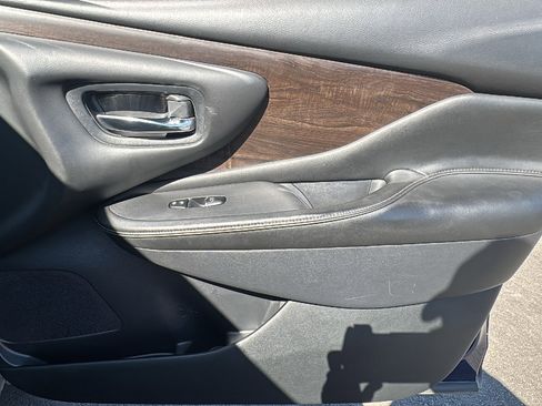 Used 2020 Nissan Murano Platinum w/ Cargo Package FWD image 29