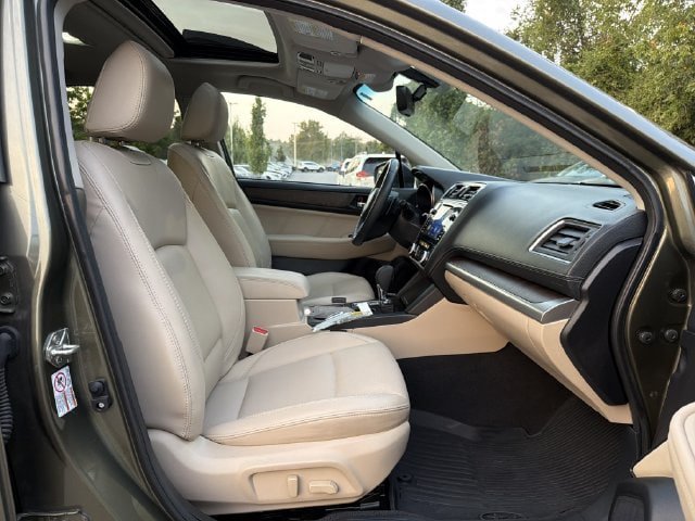 Used 2019 Subaru Outback 2.5i Limited w/ Popular Package #2 AWD/4WD image 18