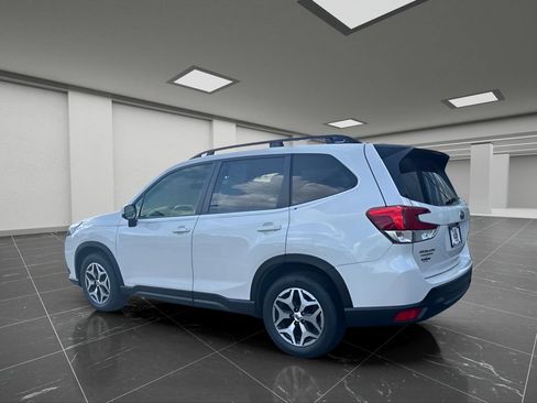 Certified 2024 Subaru Forester Premium AWD/4WD image 13