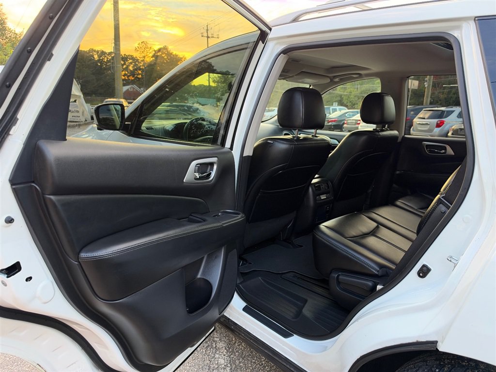 Used 2017 Nissan Pathfinder SL w/ SL Premium Package AWD/4WD image 20