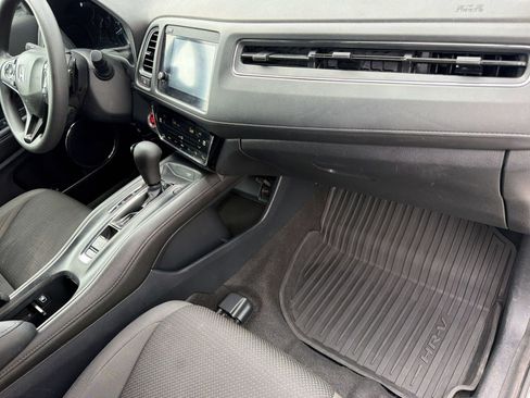 Used 2021 Honda HR-V EX image 35