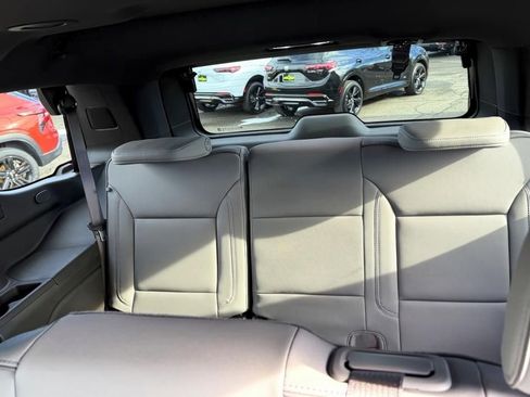 New 2026 GMC Yukon Elevation image 6