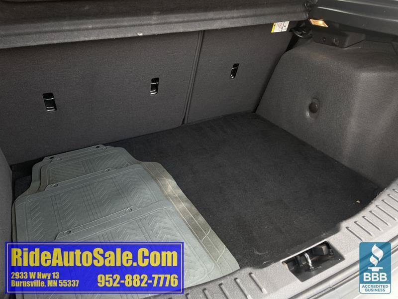 Used 2013 Ford Focus SE w/ SE Winter Pkg FWD image 31