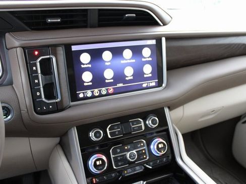 Used 2021 GMC Yukon Denali image 8