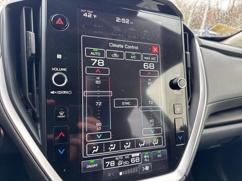 Used 2024 Subaru Crosstrek 2.0i Premium image 18