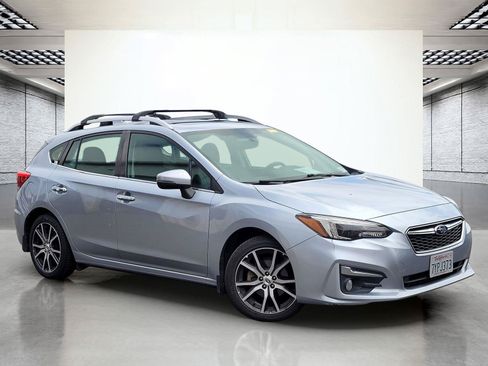 Used 2017 Subaru Impreza 2.0i Limited AWD/4WD image 2