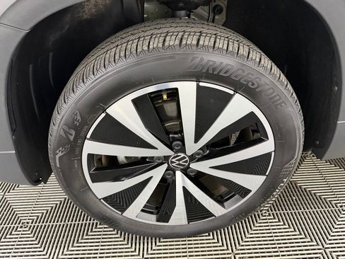 Used 2022 Volkswagen Taos SE image 11