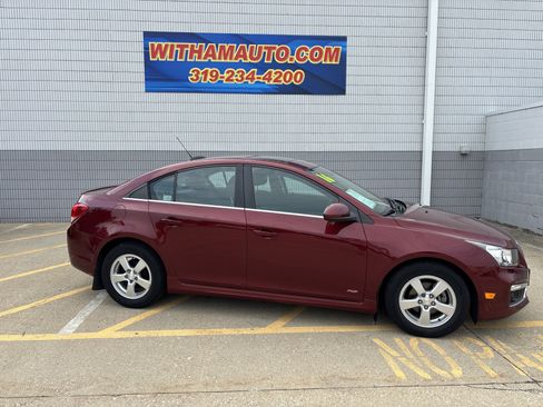 Used 2016 Chevrolet Cruze LT w/ Sun And Sound Package FWD image 2