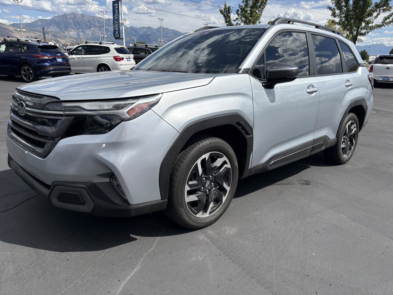 Used 2025 Subaru Forester Limited AWD/4WD image 3