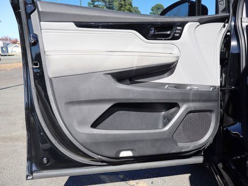 Used 2018 Honda Odyssey Elite image 36