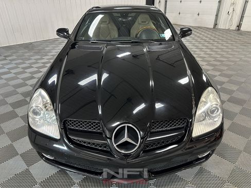 Used 2009 Mercedes-Benz SLK 300 image 8