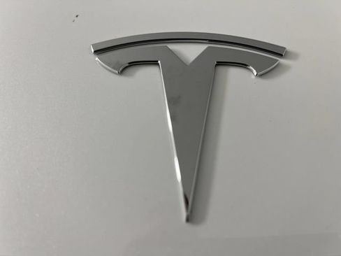 Used 2022 Tesla Model Y Long Range AWD/4WD image 30