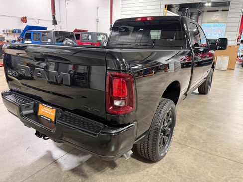Used 2025 RAM 2500 Big Horn AWD/4WD image 23
