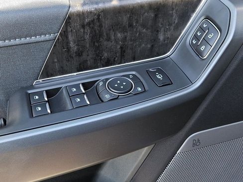 New 2026 Ford F250 Lariat w/ Black Appearance Package image 26