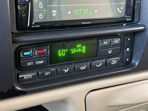 Used 2005 Ford Excursion Eddie Bauer AWD/4WD image 18