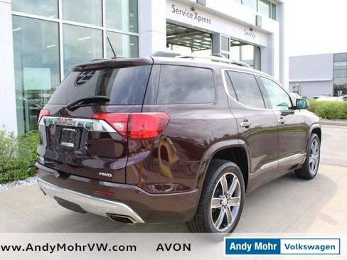 Used 2017 GMC Acadia Denali AWD/4WD image 9