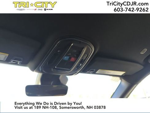 New 2025 Jeep Grand Cherokee L Laredo image 20