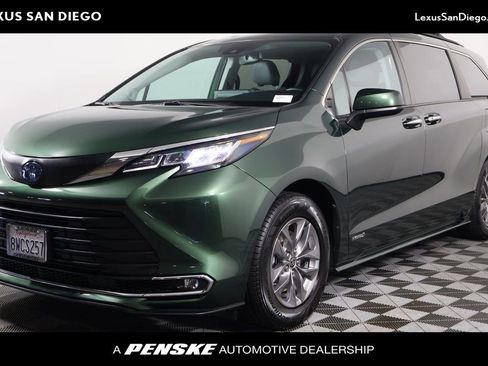 Used 2021 Toyota Sienna XLE w/ XLE Plus Package AWD/4WD image 1