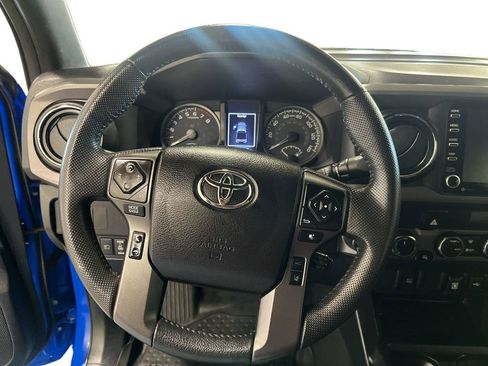 Used 2021 Toyota Tacoma TRD Sport AWD/4WD image 12