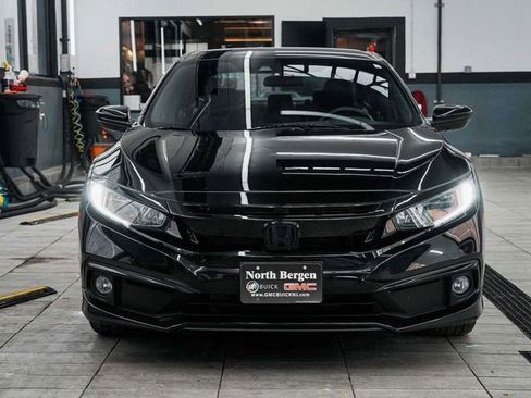 Used 2021 Honda Civic Sport image 2