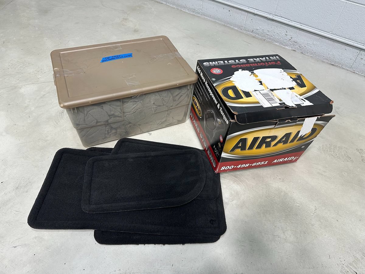 Used 2011 Cadillac CTS V w/ Wood Trim Package RWD image 12