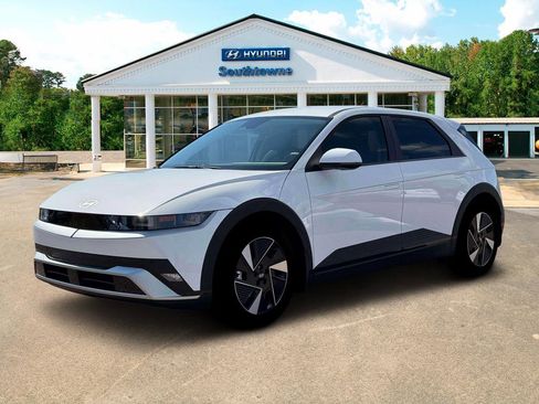 New 2026 Hyundai Ioniq 5 SEL RWD image 2